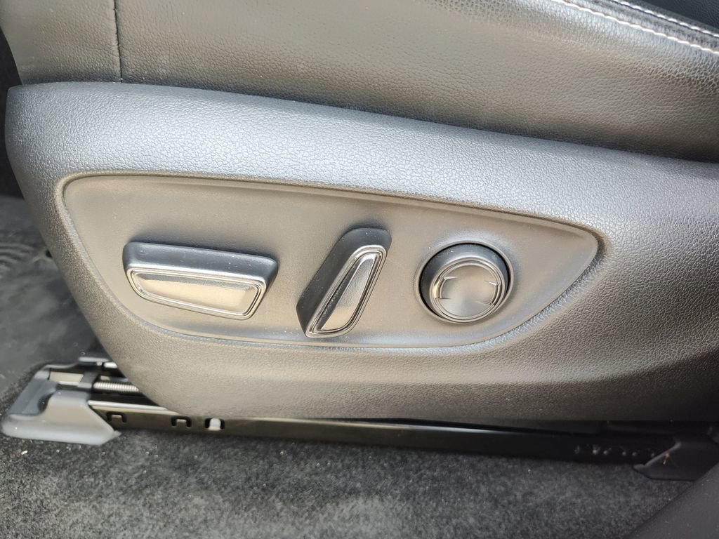 Used 2024 Toyota Land Cruiser image 23