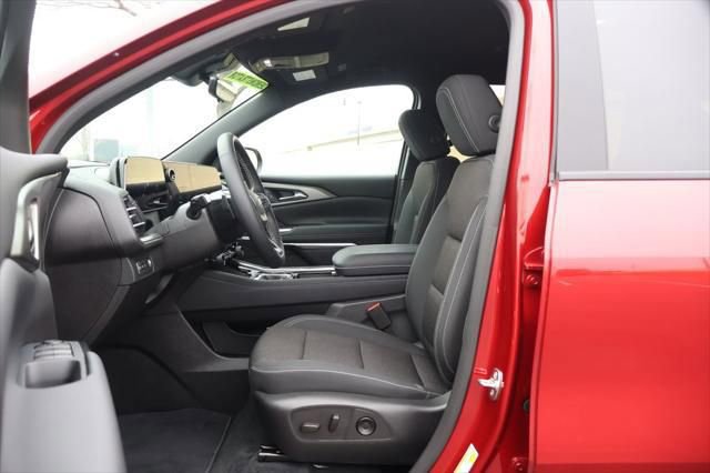 New 2026 Chevrolet Traverse LT w/ Driver Confidence Package image 14