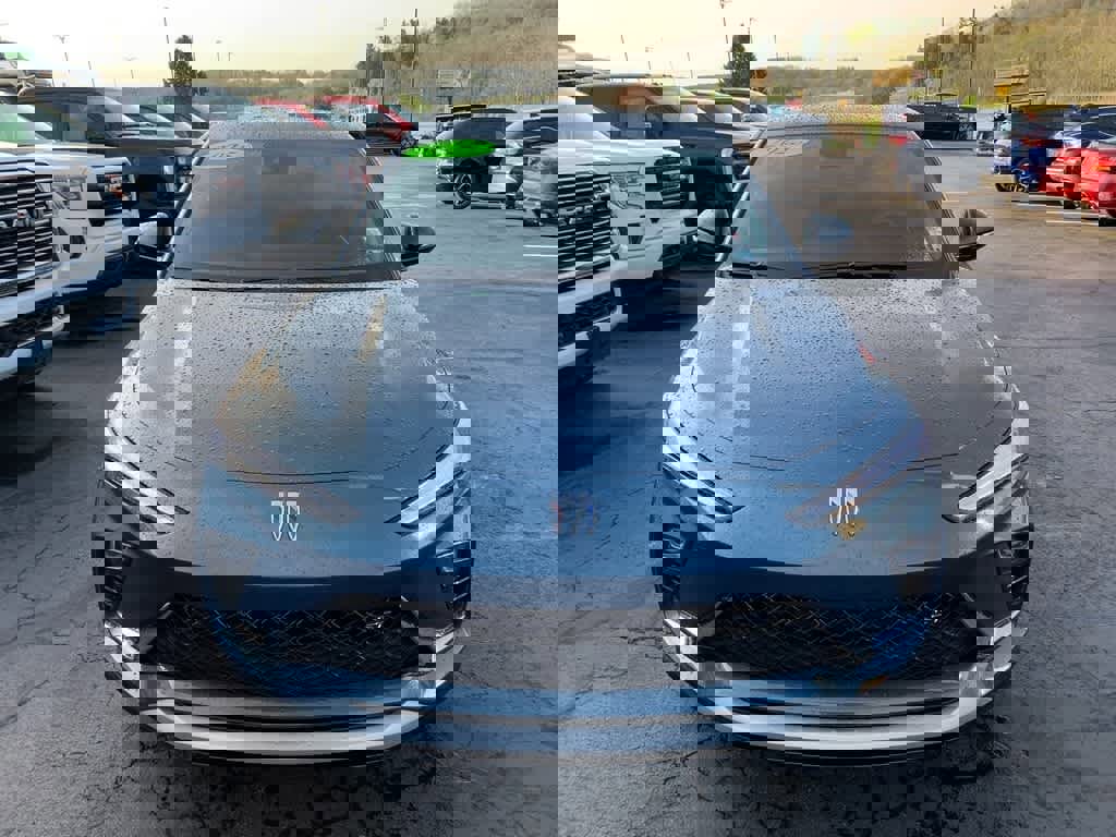 Used 2025 Buick Envista Sport Touring w/ Convenience I Package FWD image 7