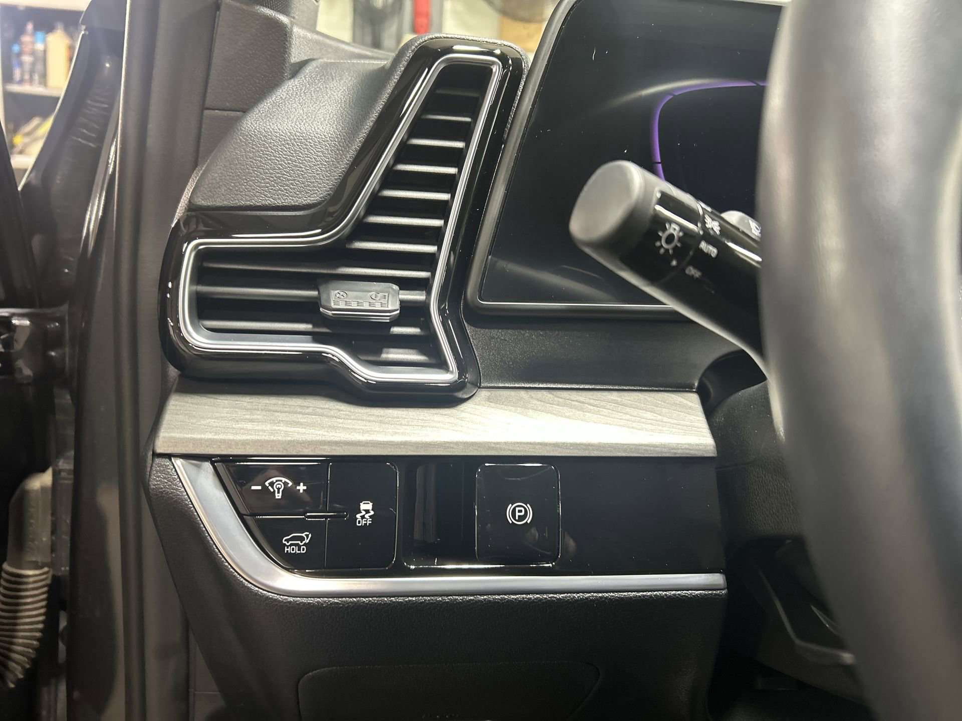 Used 2024 Kia Sportage X-Line w/ X-Line Premium Package image 19