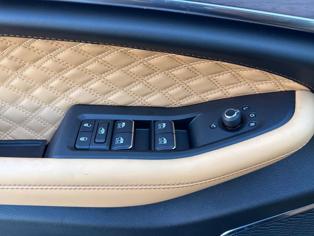 New 2025 Jeep Grand Cherokee L Summit w/ Obsidian Package image 15