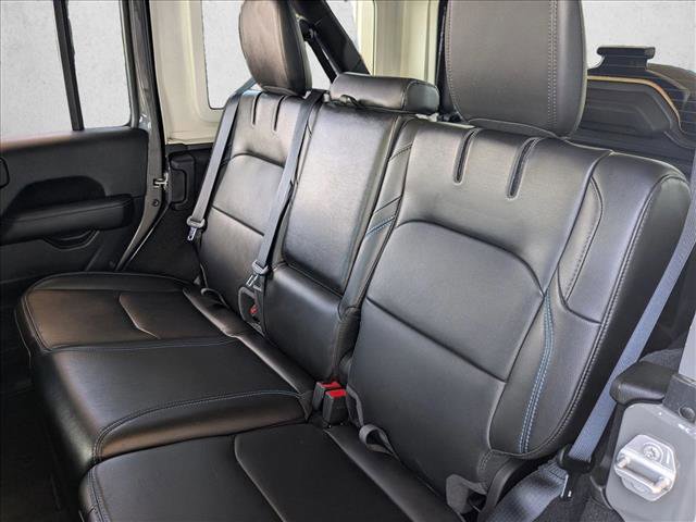 Used 2021 Jeep Wrangler Unlimited Rubicon w/ Cold Weather Group image 19