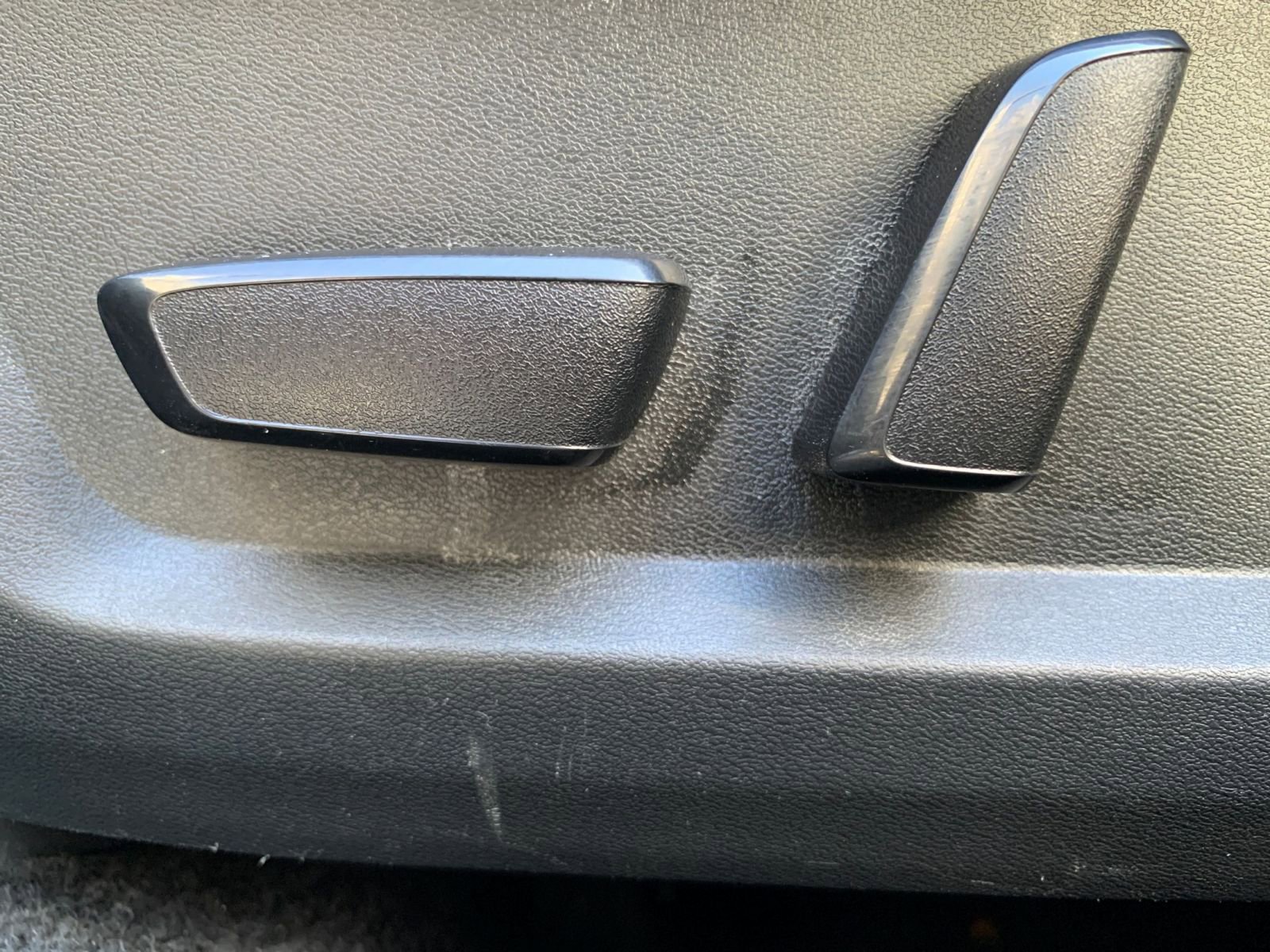 Used 2024 Nissan Rogue SV image 22