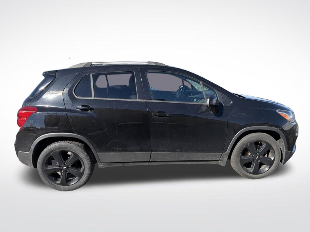 Used 2019 Chevrolet Trax Premier w/ Midnight Edition FWD image 5