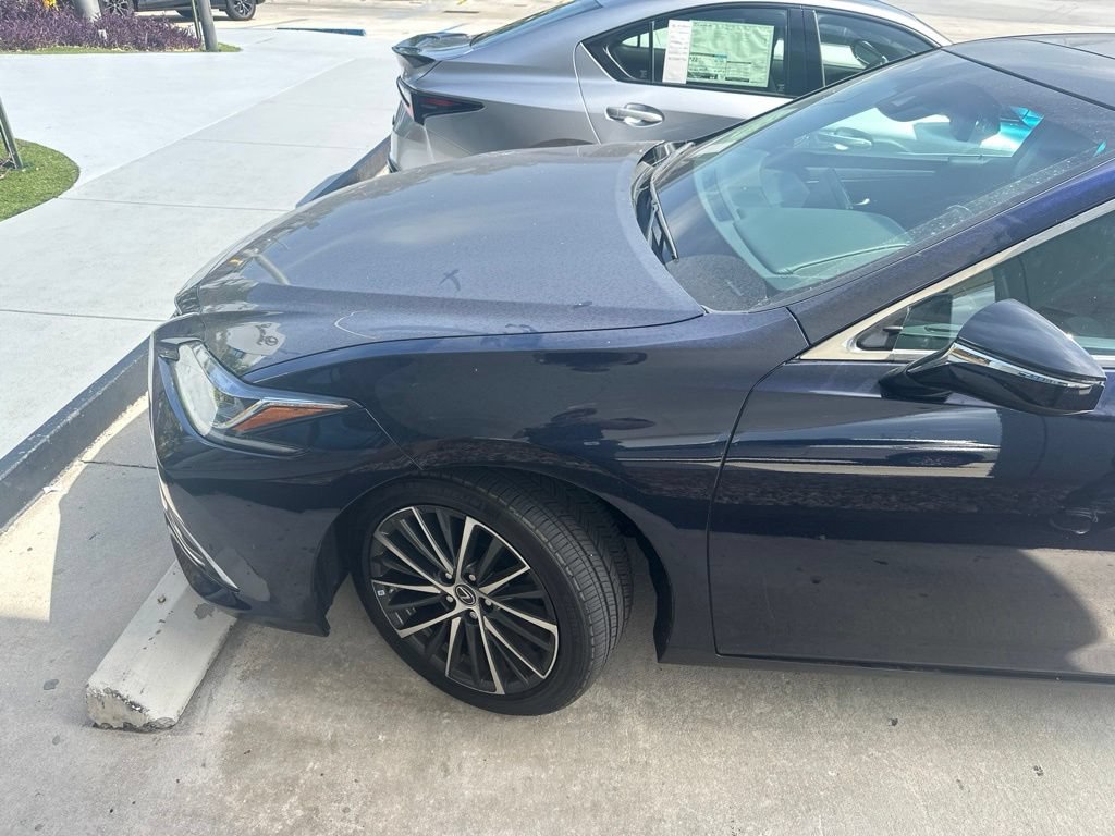 Certified 2022 Lexus ES 350 w/ Premium Package FWD image 6