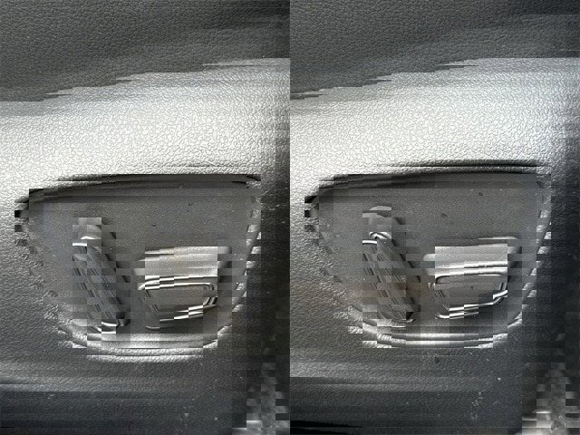 Used 2024 Toyota Highlander XLE image 32