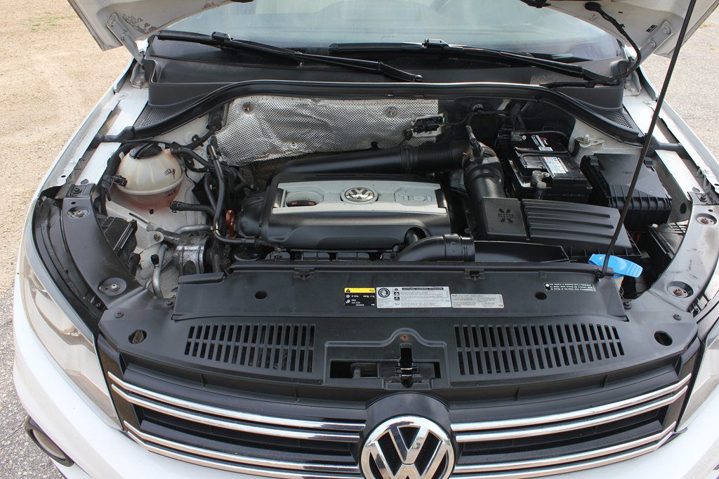 Used 2013 Volkswagen Tiguan SEL AWD/4WD image 48