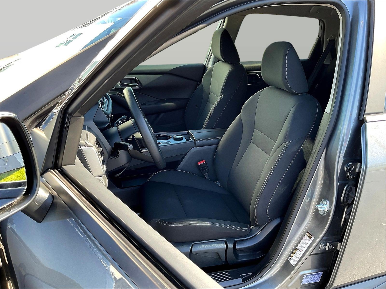 Used 2024 Nissan Rogue S AWD/4WD image 24