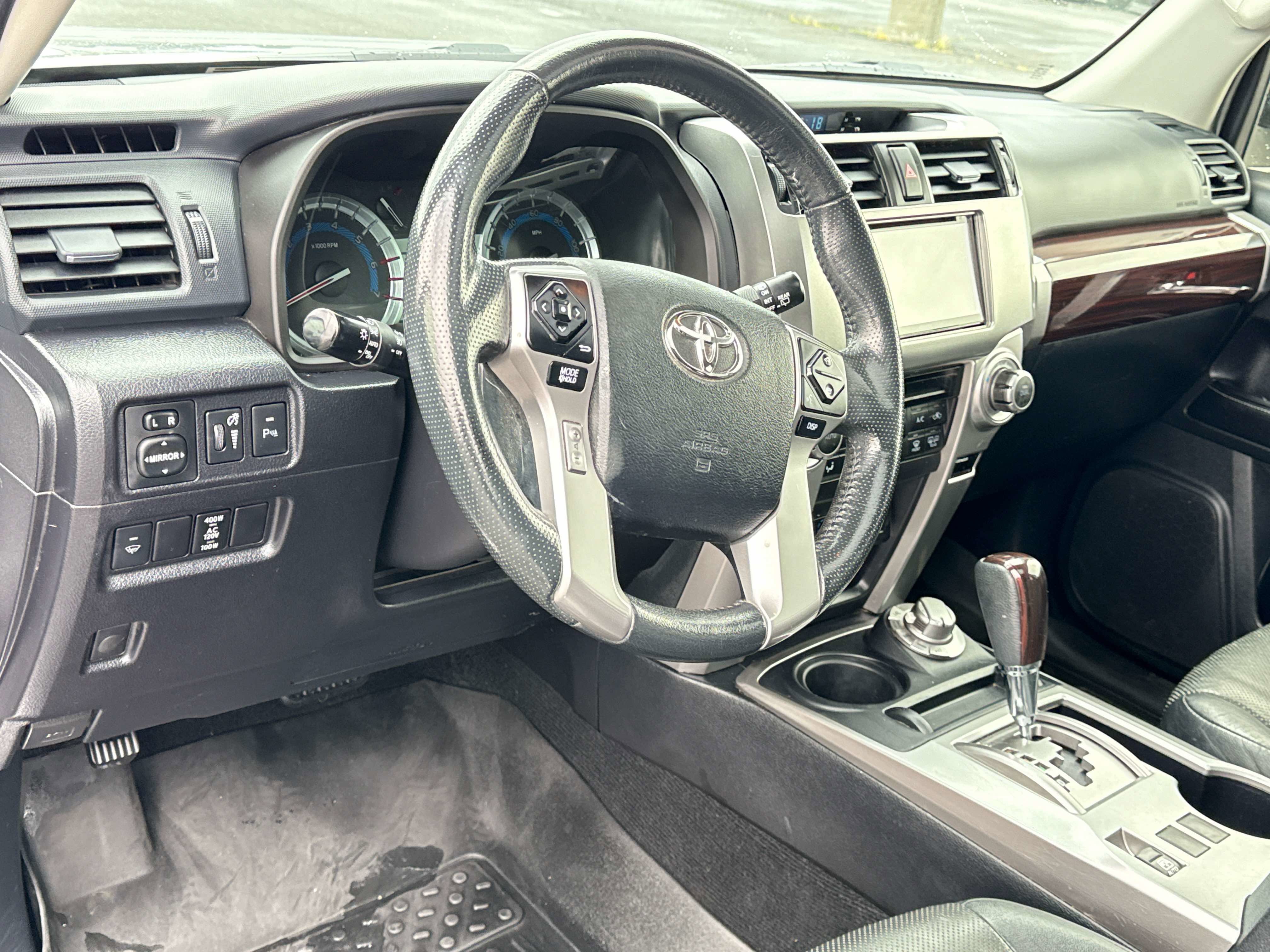 Used 2015 Toyota 4Runner Limited image 9