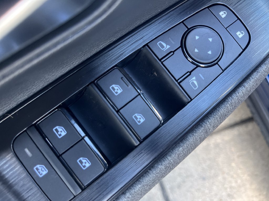 New 2027 Nissan Kicks SV AWD/4WD image 11