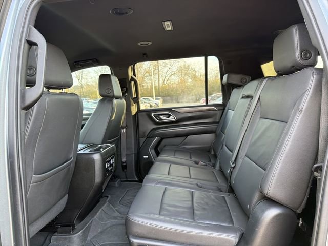 Used 2022 Chevrolet Suburban Z71 image 14