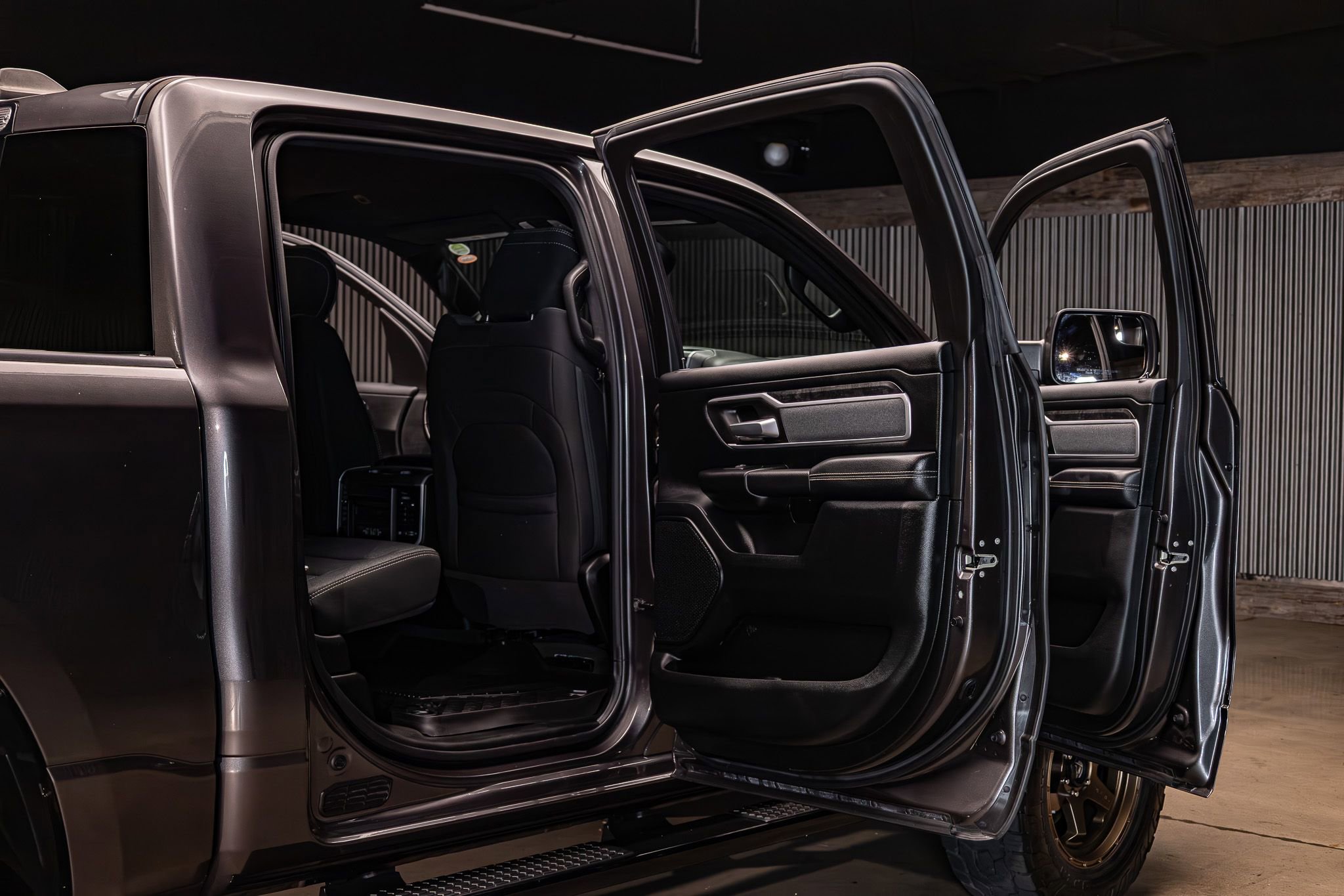 Used 2021 RAM 1500 Big Horn image 32