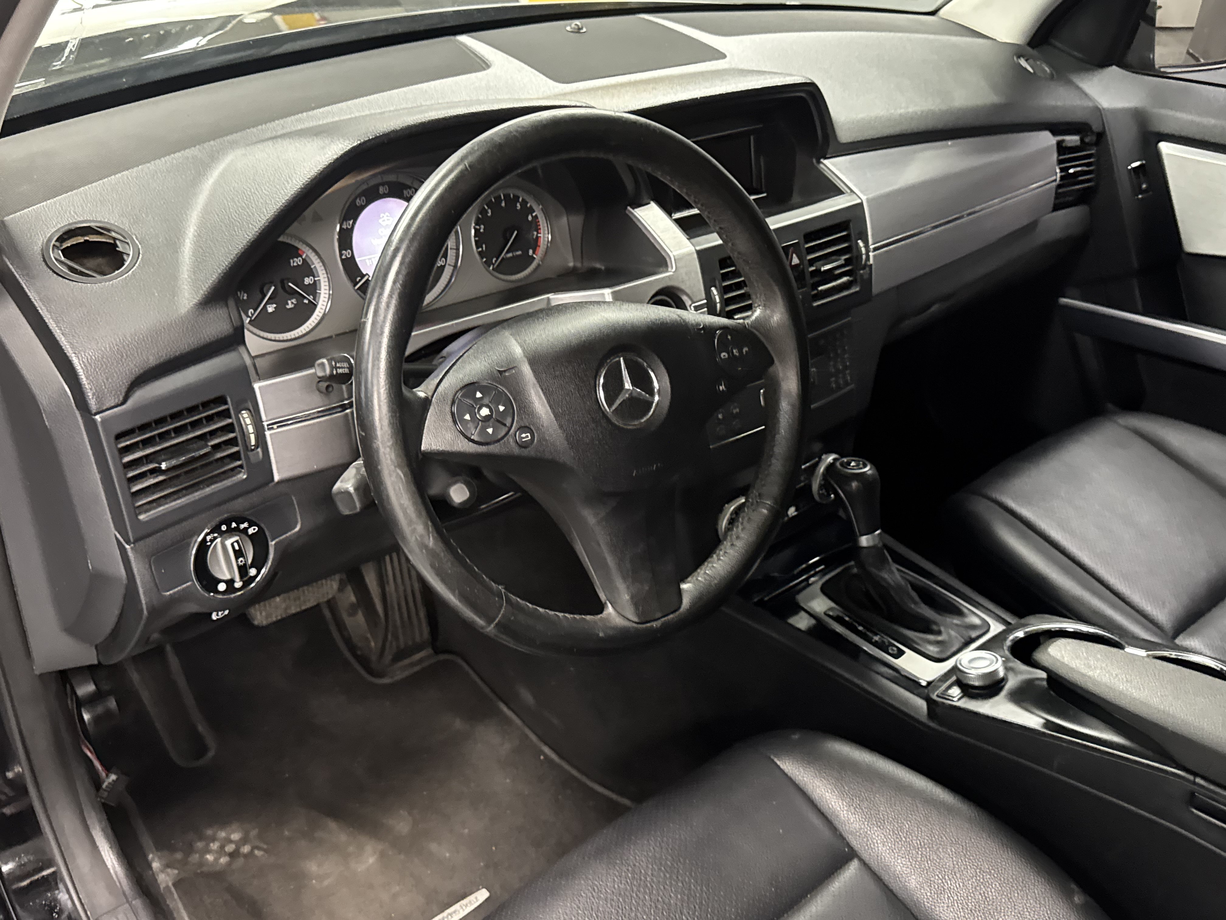 Used 2010 Mercedes-Benz GLK 350 2WD image 10