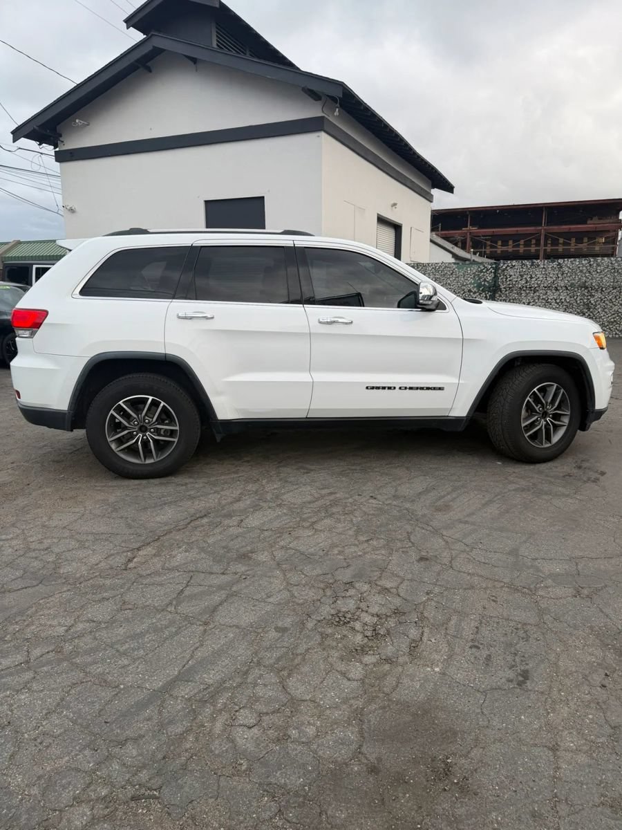 Used 2018 Jeep Grand Cherokee Limited RWD image 6