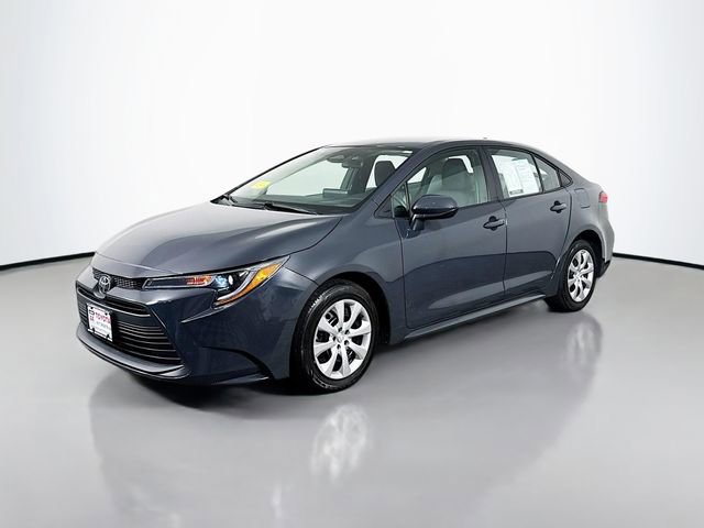 Certified 2025 Toyota Corolla LE FWD image 2
