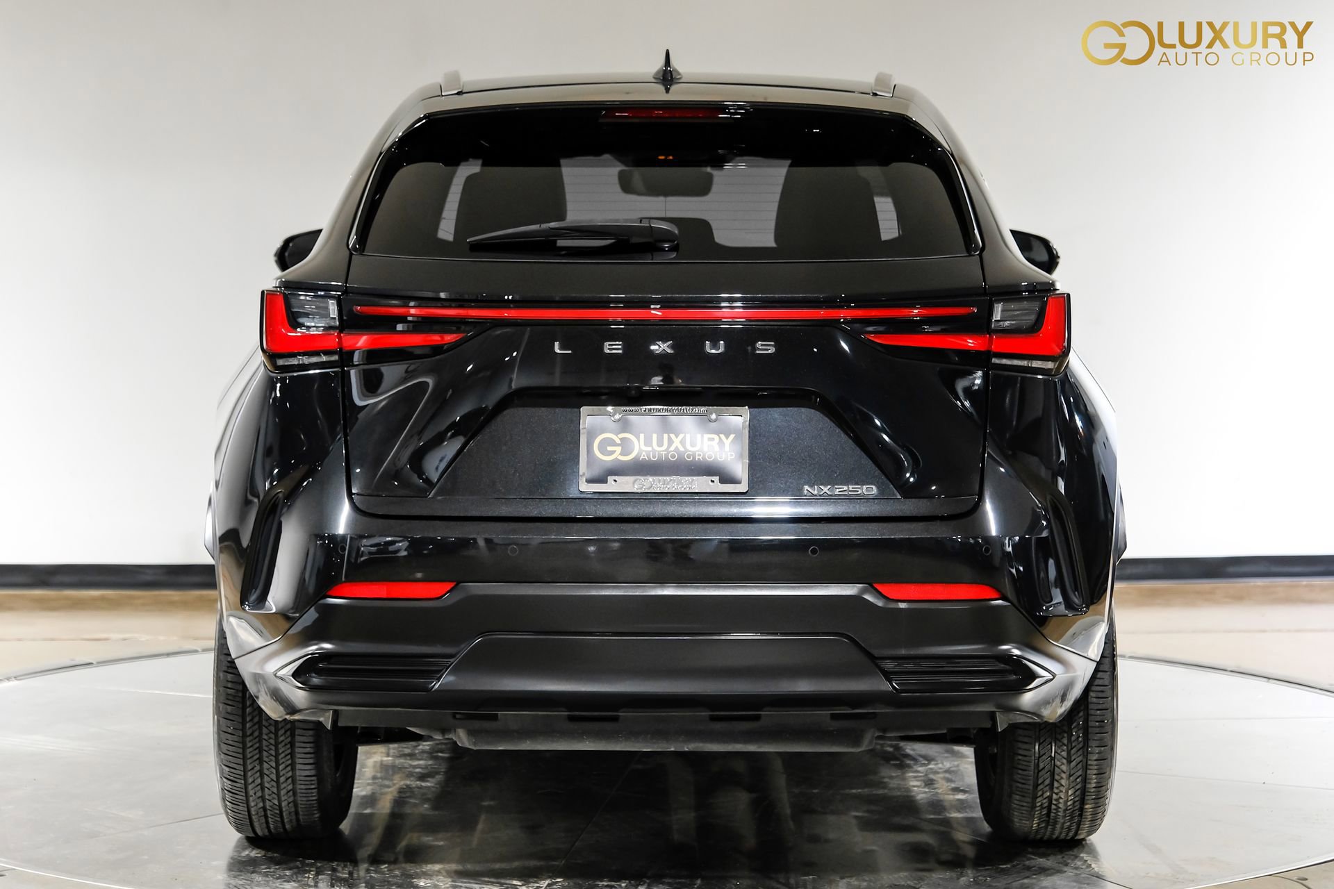 Used 2023 Lexus NX 250 FWD w/ Towing Package (2000 Lbs) image 11