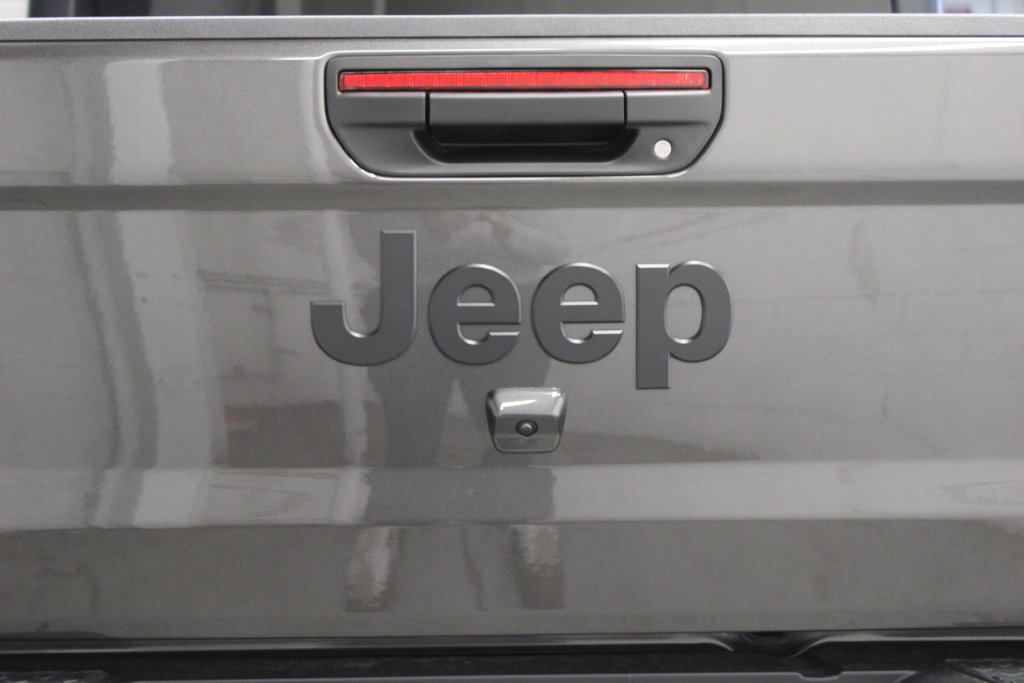 New 2026 Jeep Gladiator Sport AWD/4WD image 35