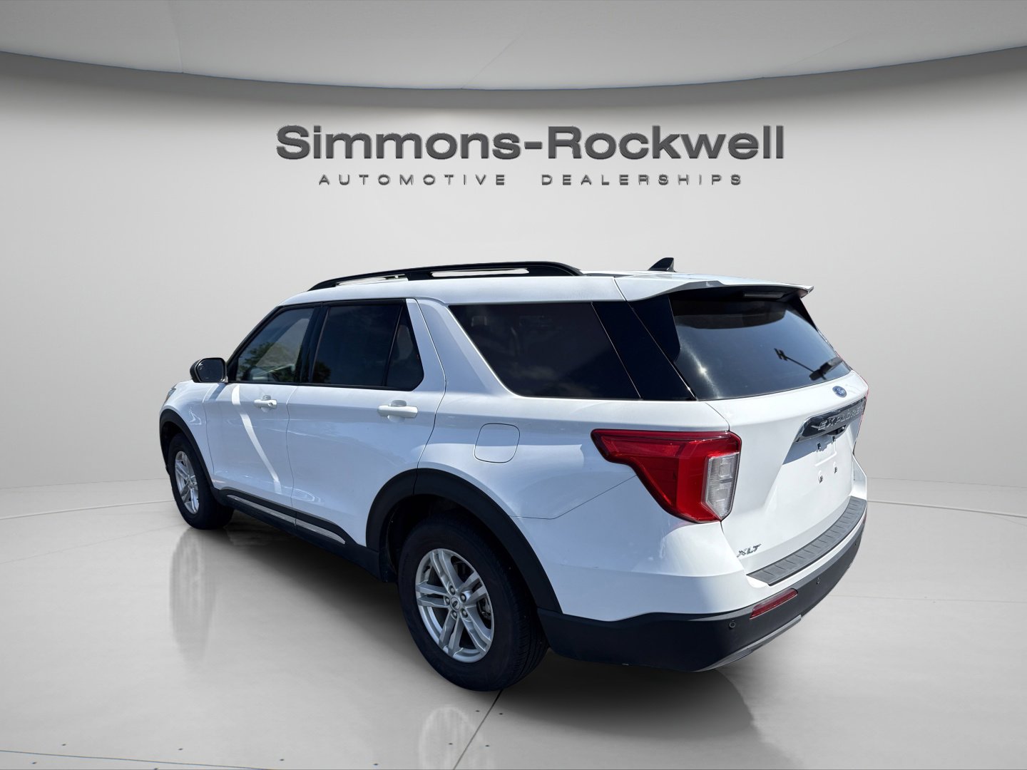 Used 2023 Ford Explorer XLT w/ Equipment Group 202A image 12