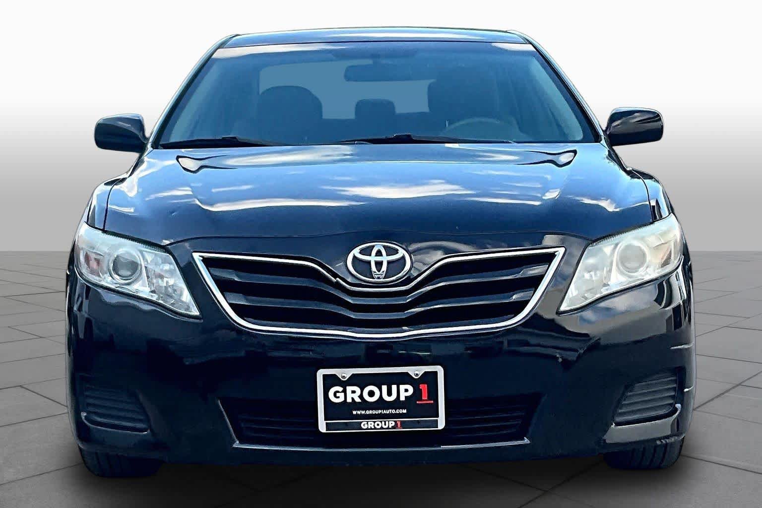 Used 2011 Toyota Camry LE w/ LE Extra-Value Pkg FWD image 3