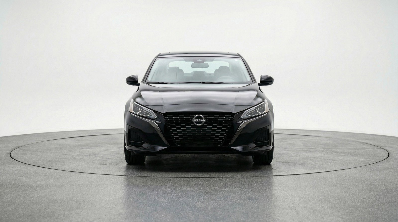 Used 2025 Nissan Altima 2.5 SV image 2