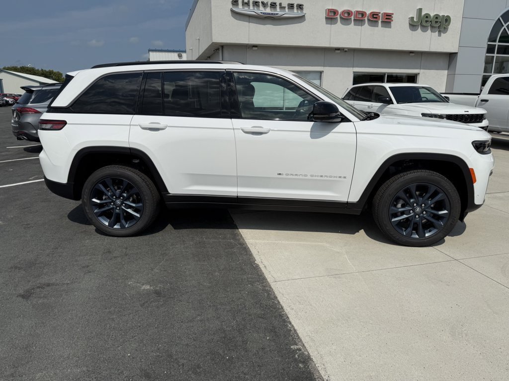 New 2026 Jeep Grand Cherokee Limited AWD/4WD image 9
