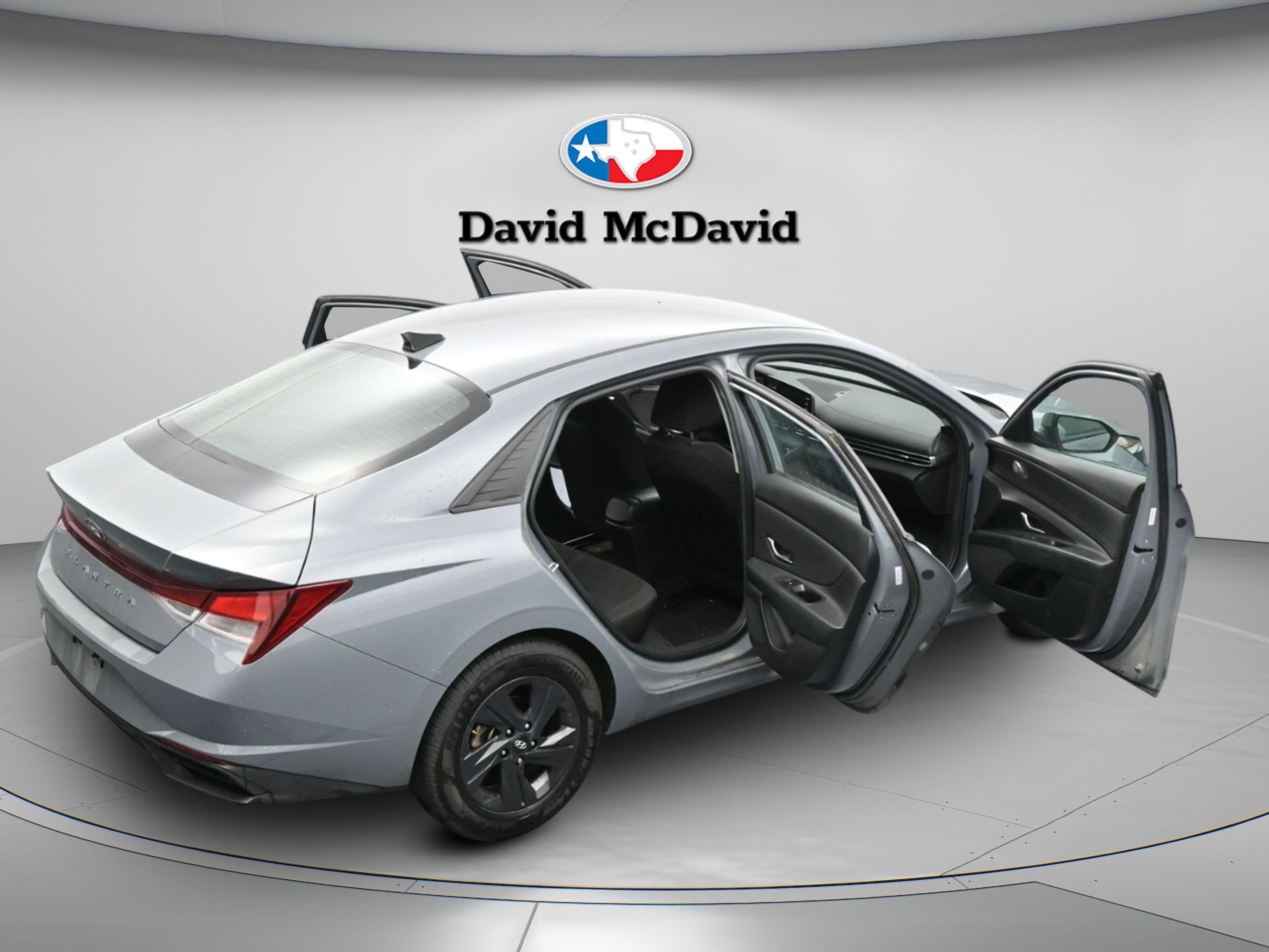 Used 2022 Hyundai Elantra SEL w/ Convenience Package image 17