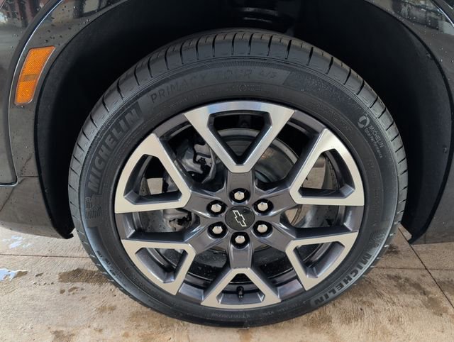 Certified 2025 Chevrolet Blazer RS FWD image 11