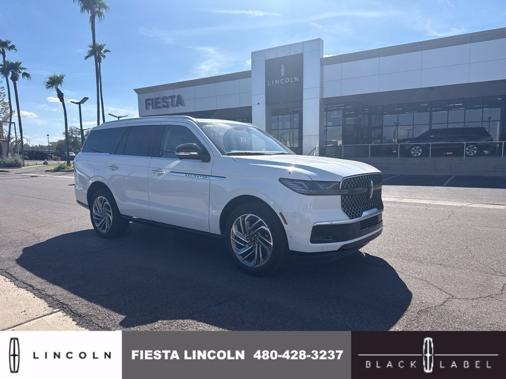 Certified 2025 Lincoln Navigator Reserve AWD/4WD image 1