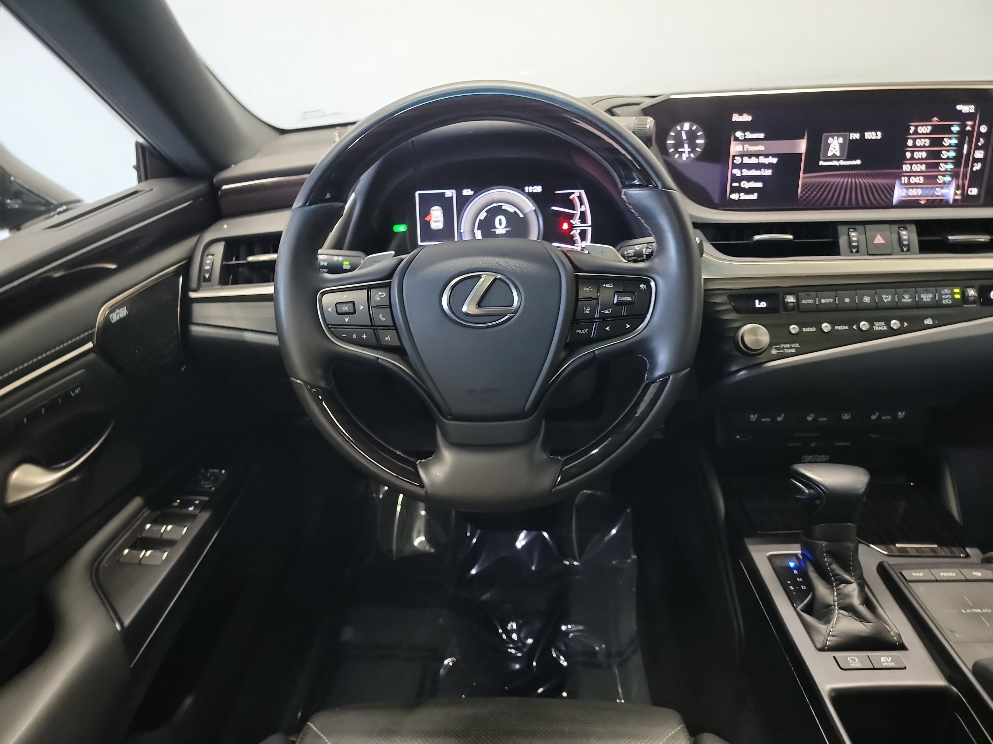 Used 2021 Lexus ES 300h w/ Accessory Package 2 FWD image 16