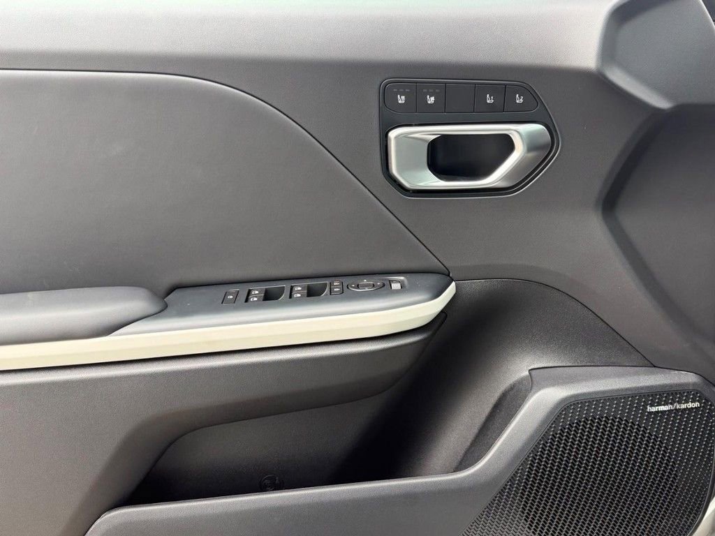 New 2025 Kia K4 GT-Line w/ GT-Line Premium Package image 25