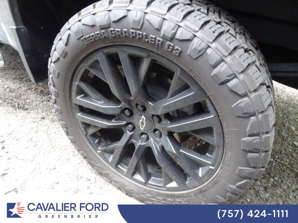 Used 2021 Chevrolet Silverado 1500 LT AWD/4WD image 13