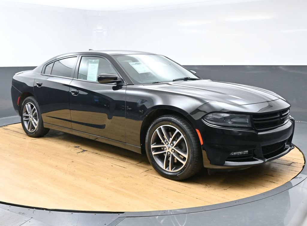 Used 2019 Dodge Charger SXT AWD/4WD image 3