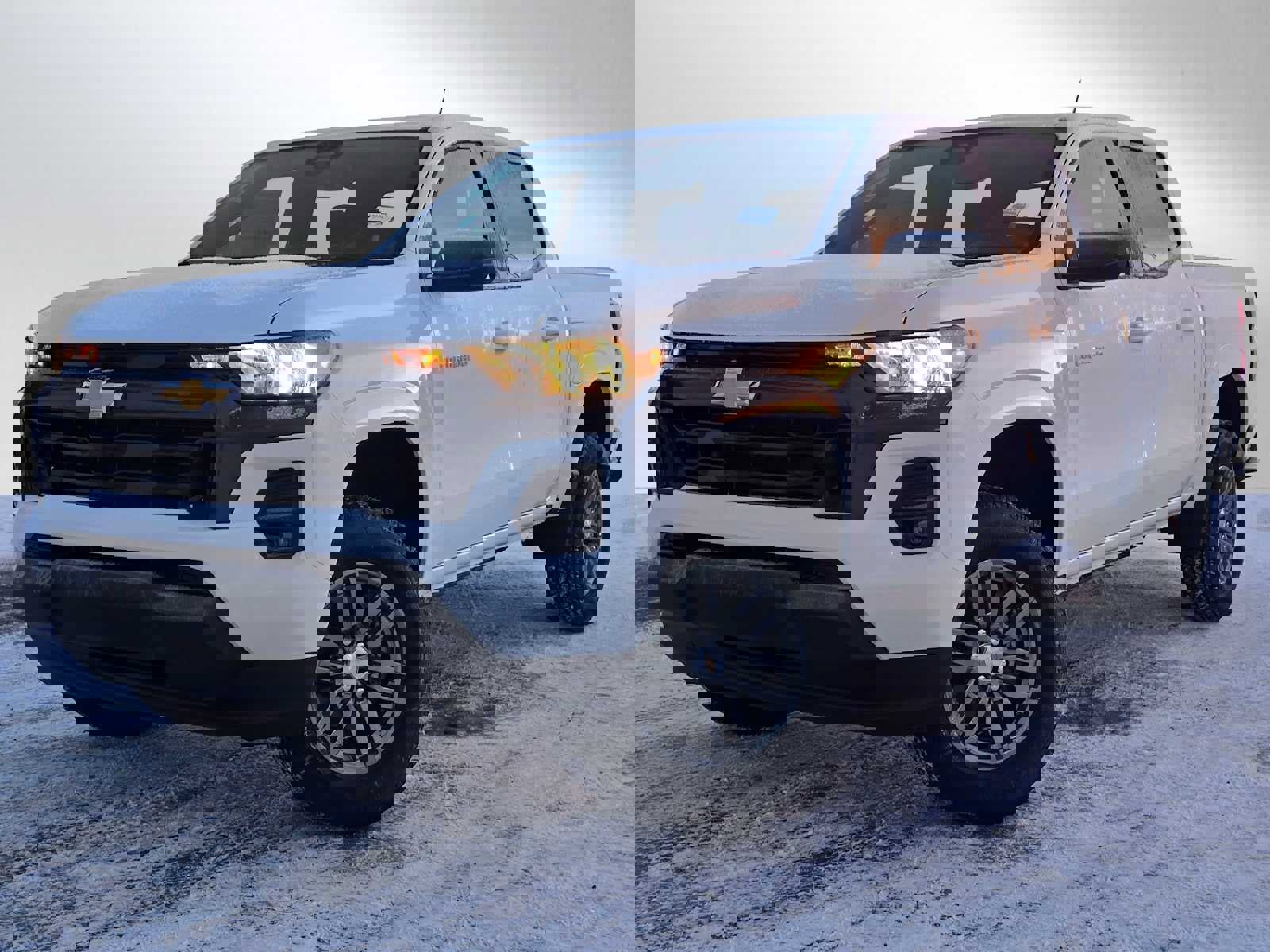 New 2024 Chevrolet Colorado LT w/ LT Convenience Package II image 3