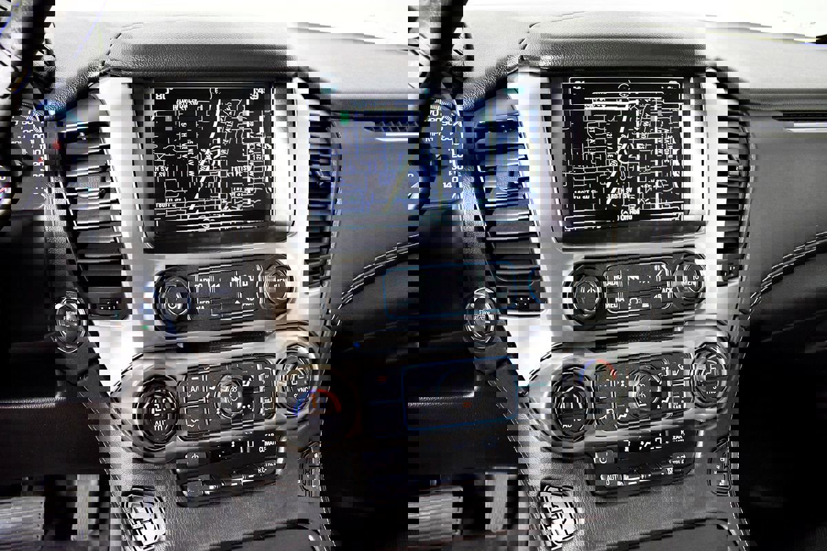 Used 2016 Chevrolet Suburban LTZ image 33