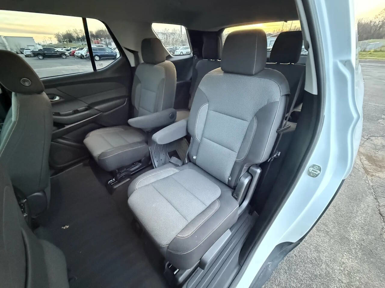 Used 2020 Chevrolet Traverse LT AWD/4WD image 12