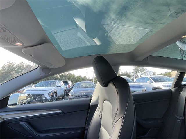 Used 2023 Tesla Model 3 Standard Range image 13