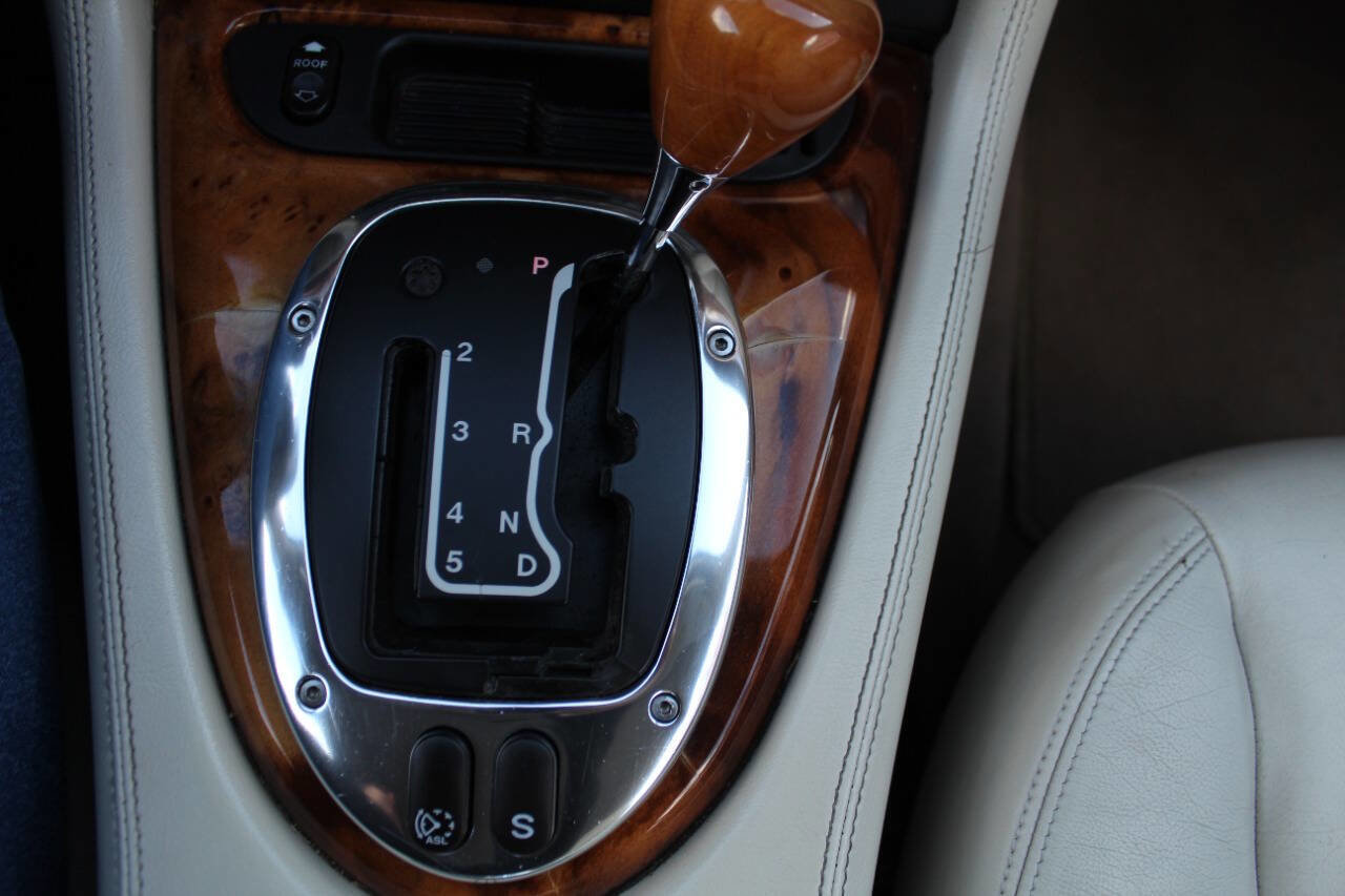 Used 2006 Jaguar XK8 Convertible image 12