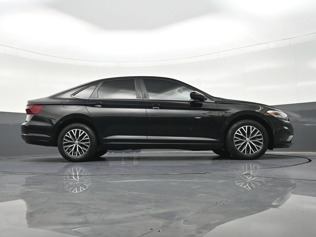 Used 2020 Volkswagen Jetta SE FWD image 28