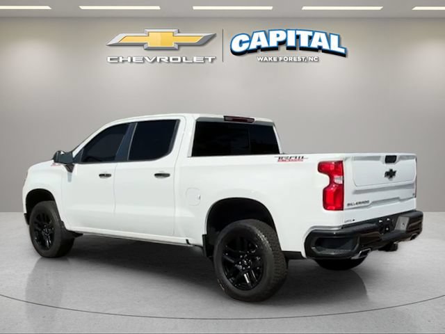 Used 2025 Chevrolet Silverado 1500 LT Trail Boss w/ Convenience Package II AWD/4WD image 3