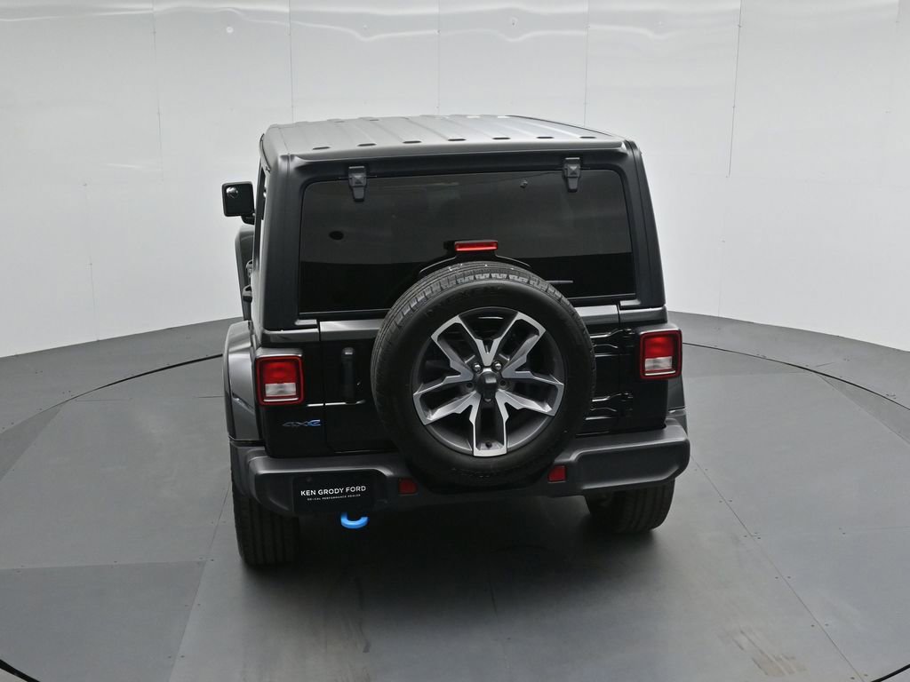 Used 2024 Jeep Wrangler Unlimited AWD/4WD image 40