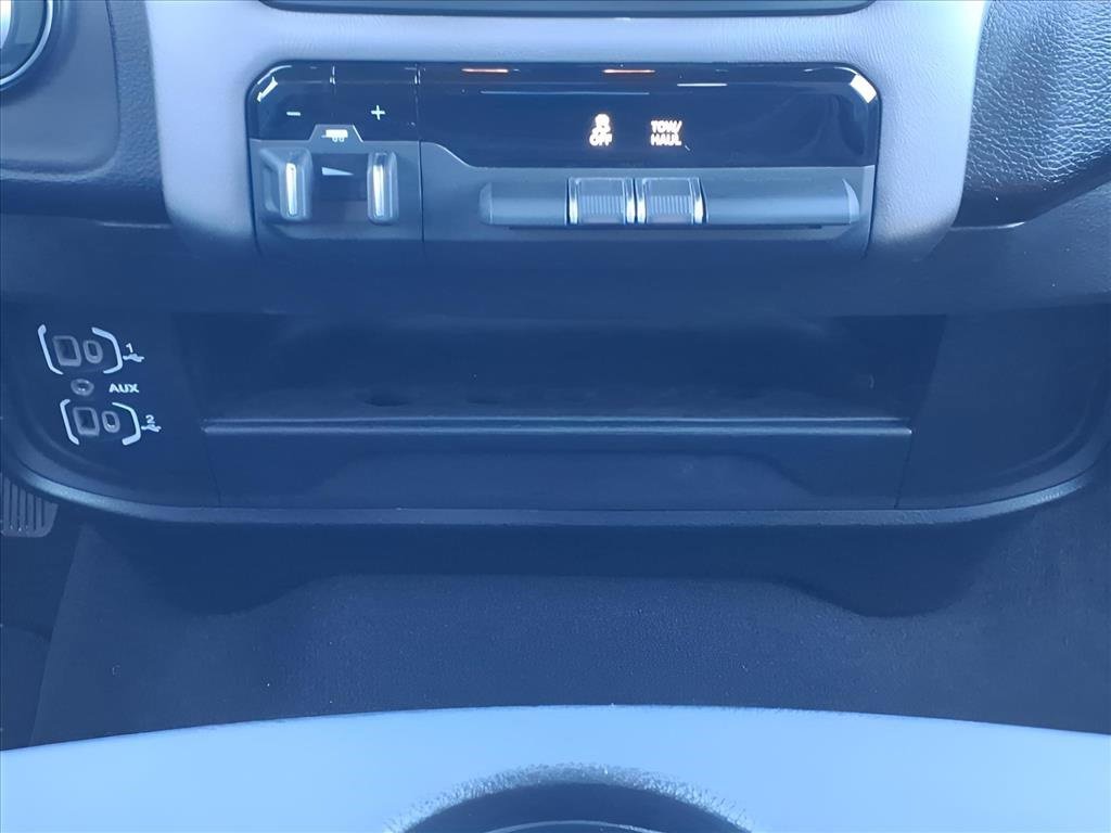 Used 2024 RAM 2500 Big Horn w/ Bed Utility Group image 20