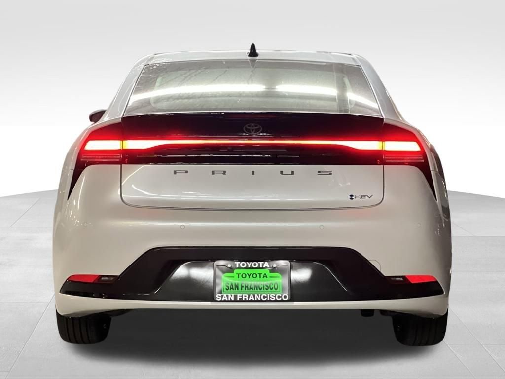 New 2026 Toyota Prius XLE image 4