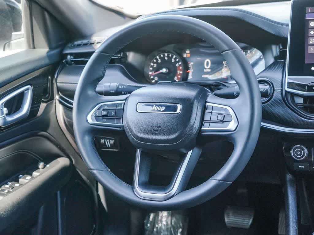 Certified 2023 Jeep Compass Latitude AWD/4WD image 14