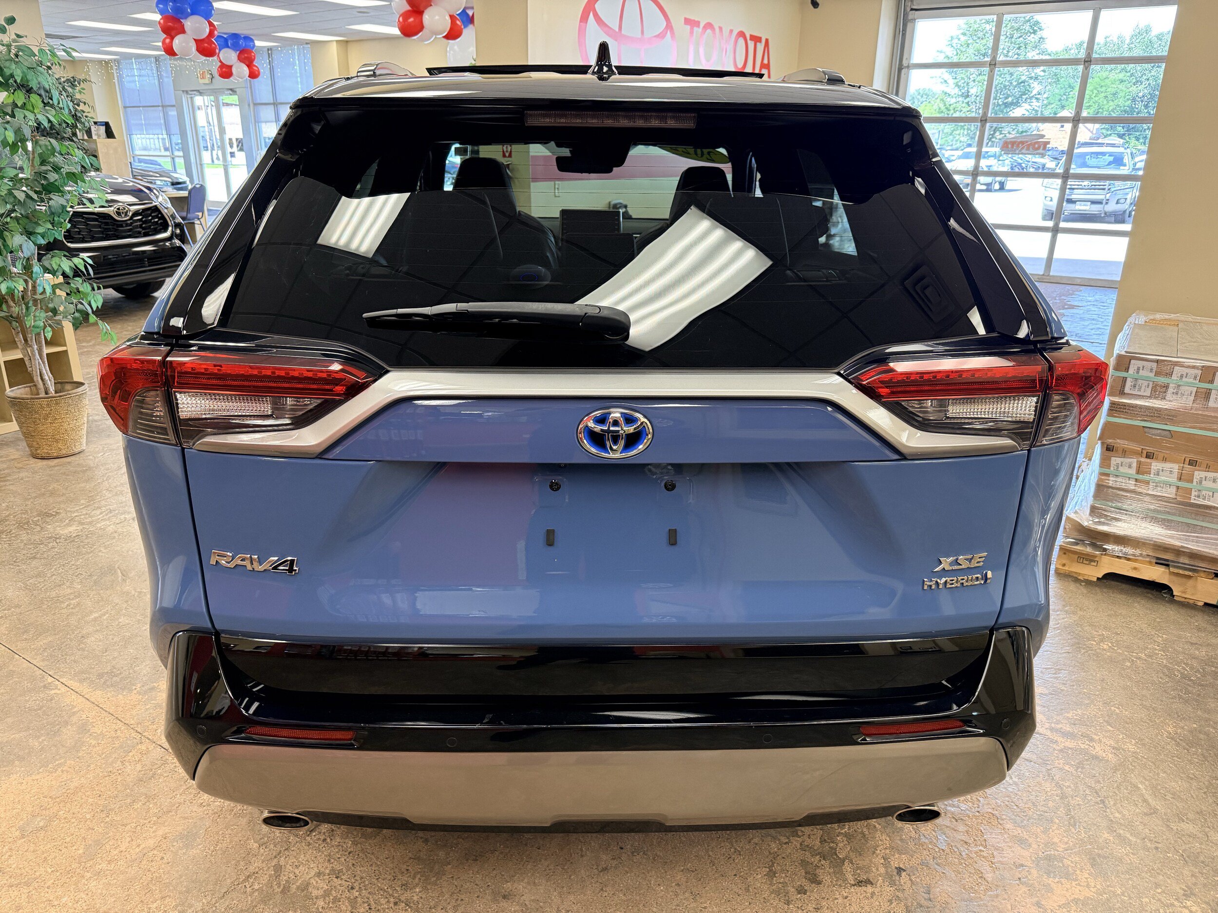 Used 2022 Toyota RAV4 XSE AWD/4WD image 15
