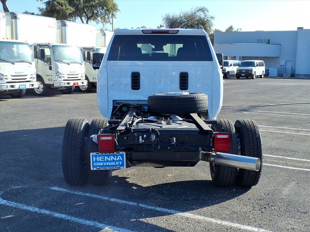 New 2026 Chevrolet Silverado 3500 LT image 9