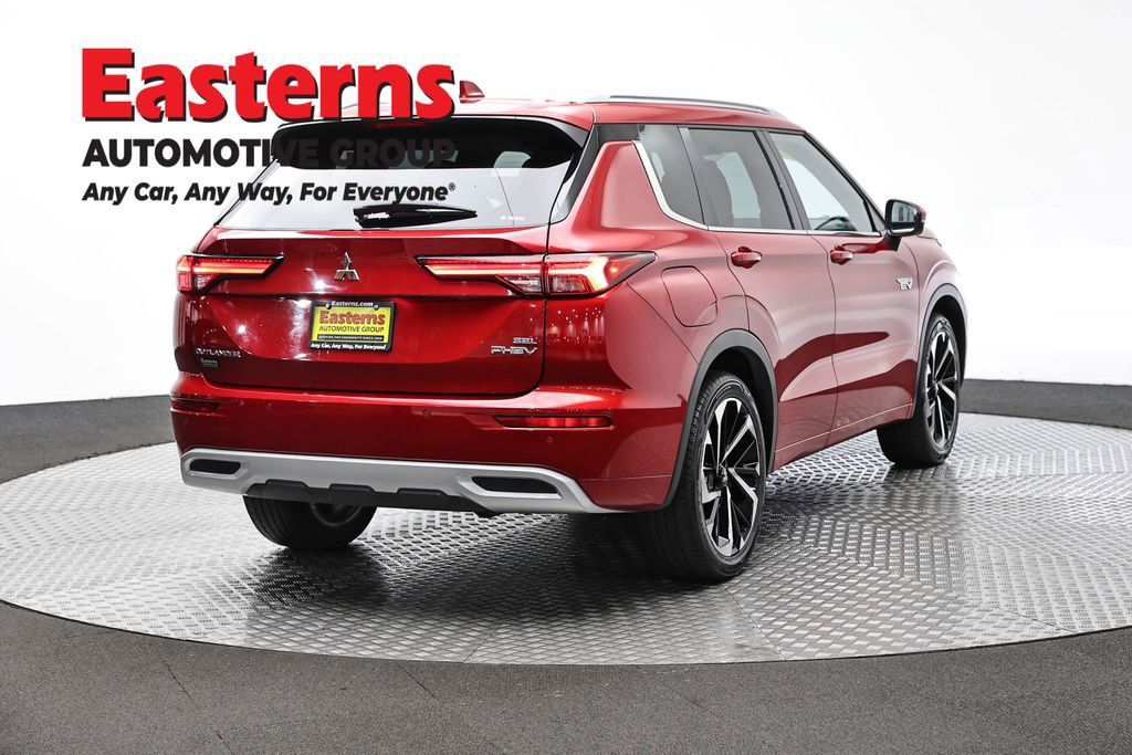 Used 2023 Mitsubishi Outlander SEL AWD/4WD image 5