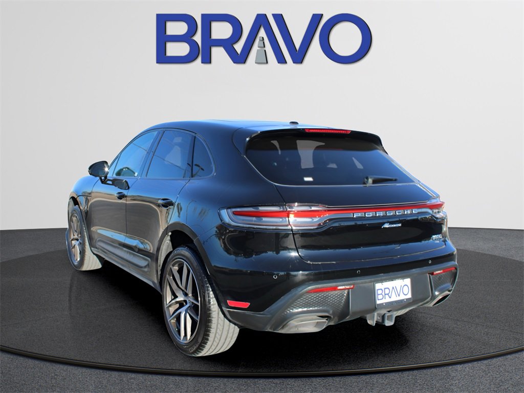 Used 2023 Porsche Macan Turbo image 7