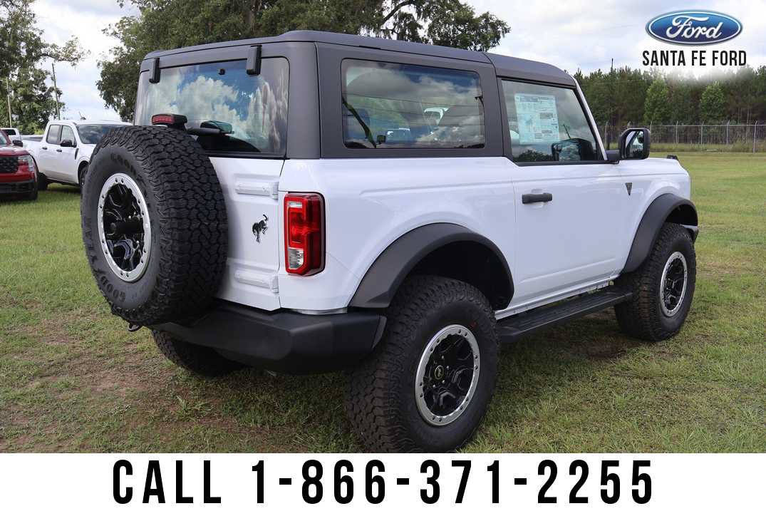 New 2026 Ford Bronco 2-Door w/ Sasquatch Package AWD/4WD image 4