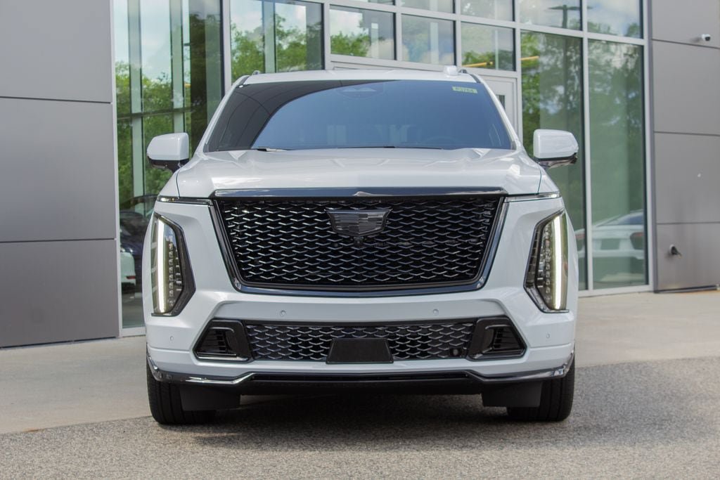 Used 2026 Cadillac Escalade V w/ LPO, ONYX Package AWD/4WD image 2
