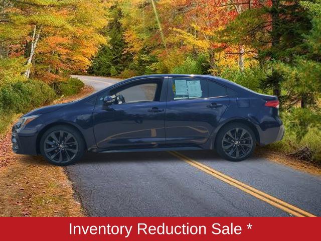 Used 2024 Toyota Corolla SE FWD image 2